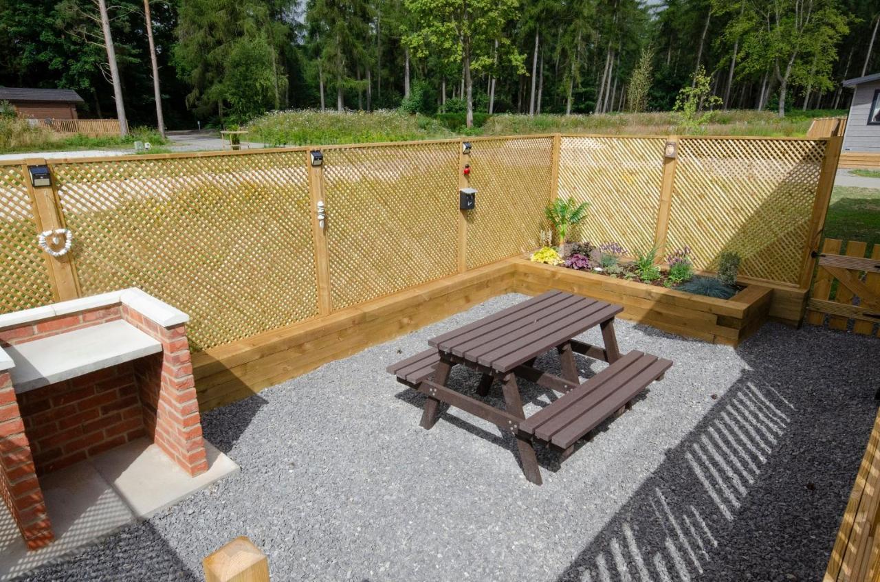 Hollicarrs Holiday Park - Hares Leap Riccall Esterno foto
